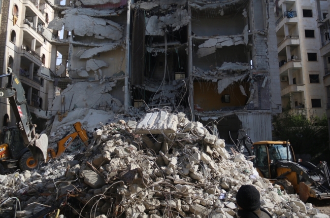 İdlib'deki patlamada ölü sayısı 28'e çıktı